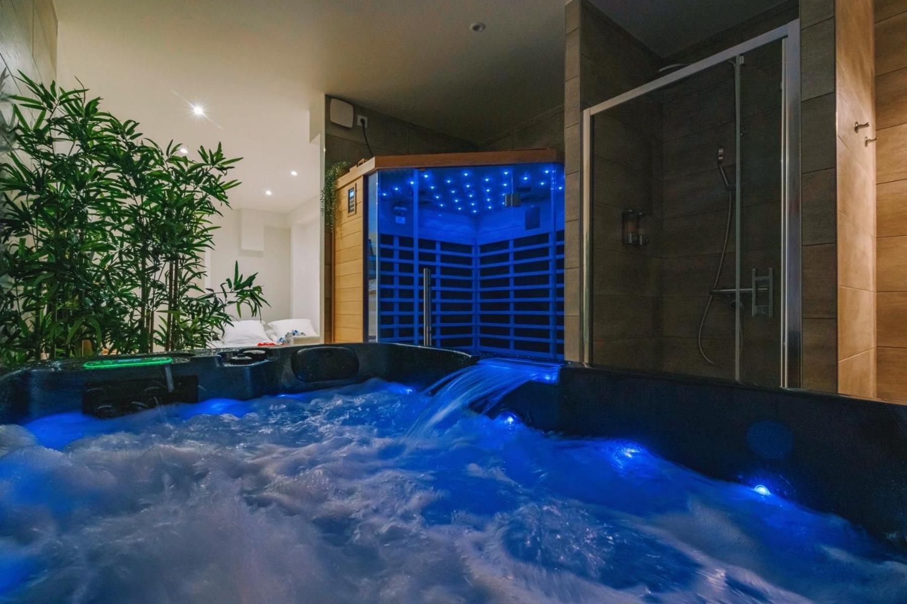 Spa Appartement O Temps Suspendu Reims Centre Sauna Et Jacuzzi ภายนอก รูปภาพ